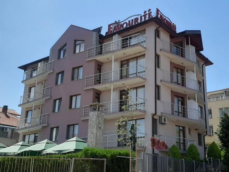 Family Hotel Favourite オブゾー エクステリア 写真